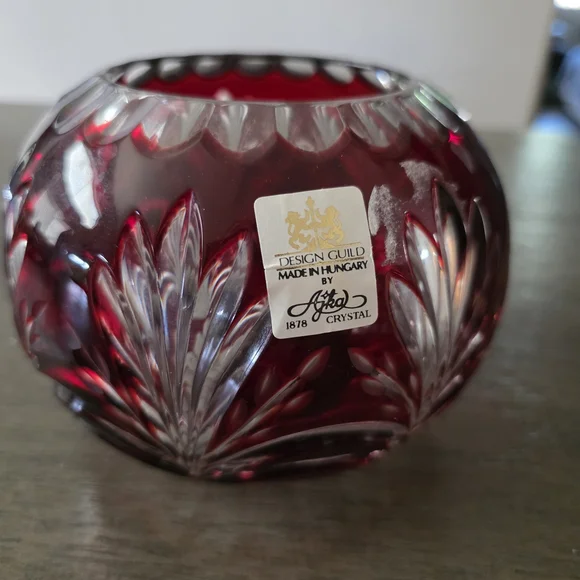 Bohemian Odessa Cranberry Red Cut to Clear Crystal Glass Rose Bowl Vase - Picture 1 of 4